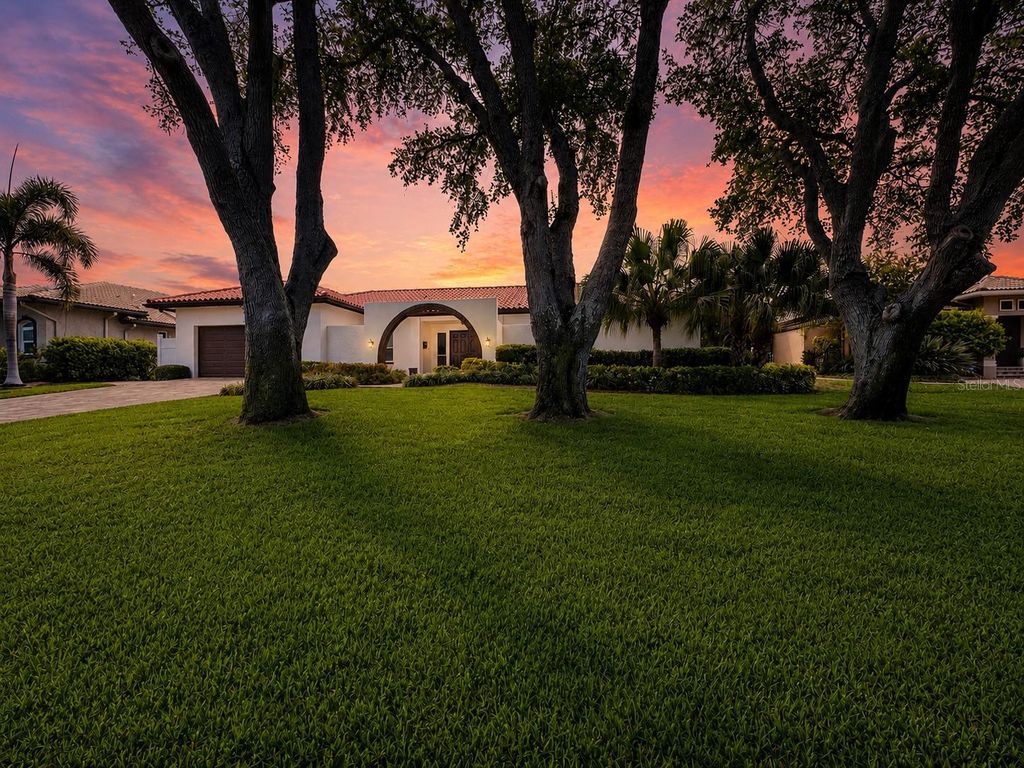 4901 LANSING ST NE, St Petersburg, FL 33703