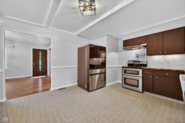 2513 N Centerline Road, Franklin, IN 46131