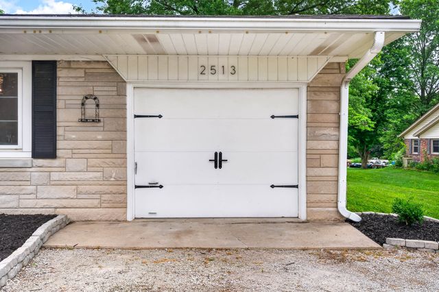 2513 N Centerline Road, Franklin, IN 46131