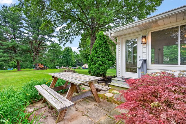 2513 N Centerline Road, Franklin, IN 46131