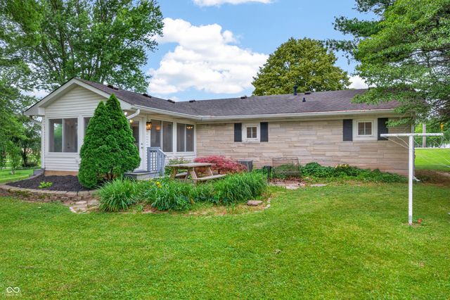 2513 N Centerline Road, Franklin, IN 46131