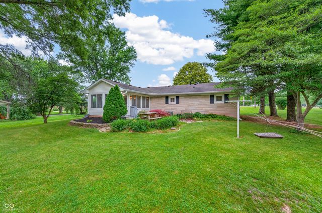 2513 N Centerline Road, Franklin, IN 46131