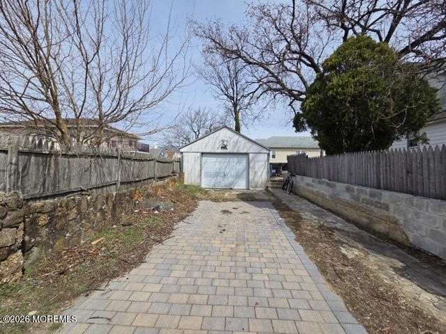 59 Highland Boulevard, Keansburg, NJ 07734