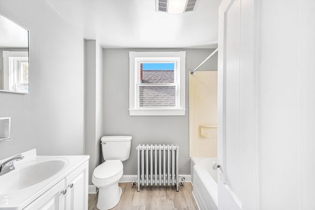 135 Sycamore St, New Bedford, MA 02740