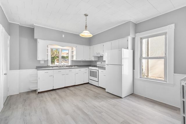 135 Sycamore St, New Bedford, MA 02740