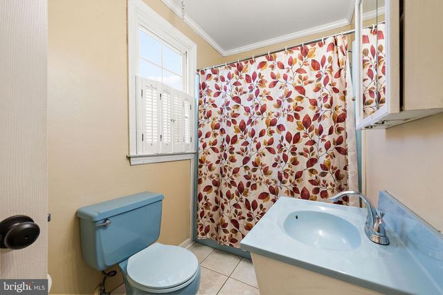 2407 LARKWOOD DR, Wilmington, DE 19810