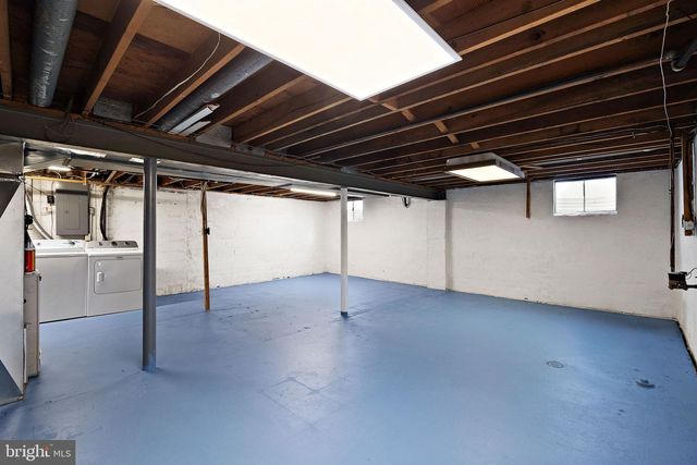 2407 LARKWOOD DR, Wilmington, DE 19810