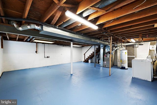 2407 LARKWOOD DR, Wilmington, DE 19810