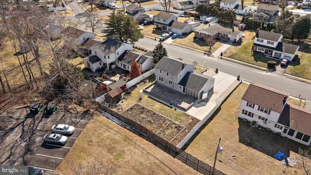 2407 LARKWOOD DR, Wilmington, DE 19810