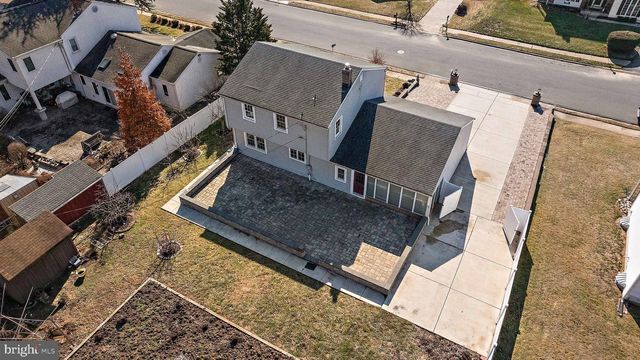 2407 LARKWOOD DR, Wilmington, DE 19810