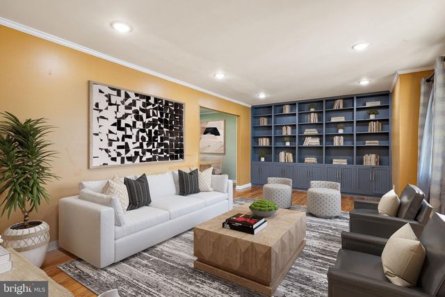 2407 LARKWOOD DR, Wilmington, DE 19810