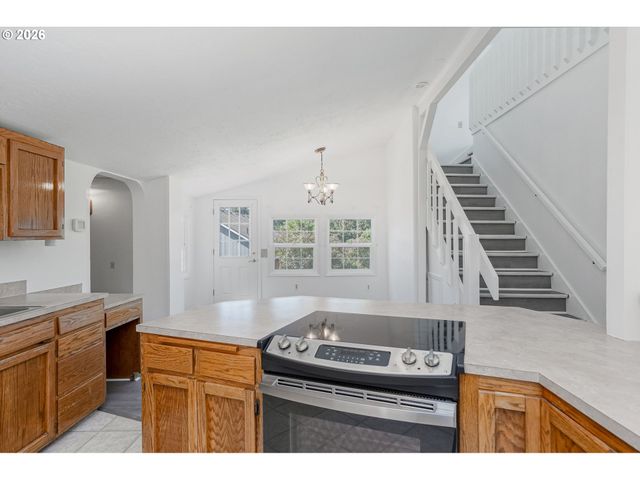 3070 TROTH Ct Se, Salem, OR 97302