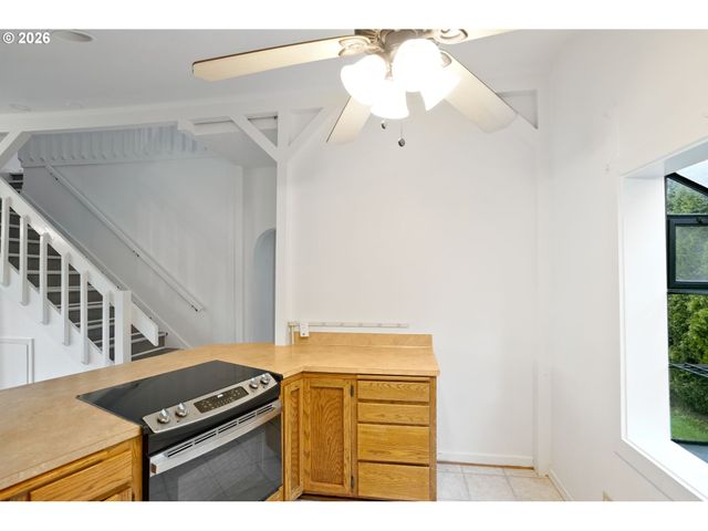 3070 TROTH Ct Se, Salem, OR 97302