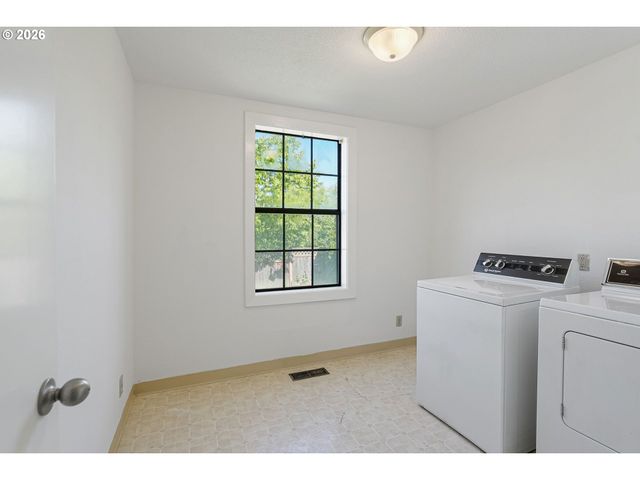 3070 TROTH Ct Se, Salem, OR 97302