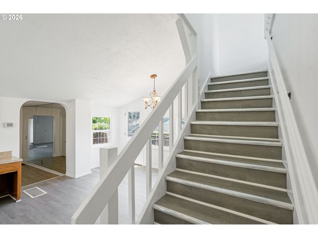 3070 TROTH Ct Se, Salem, OR 97302