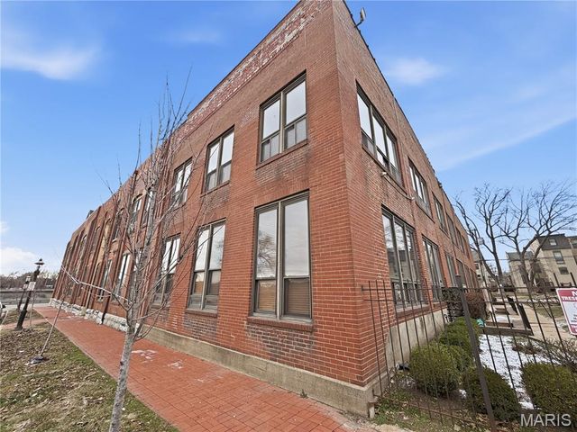 1523 S 10th Street 215, St Louis, MO 63104