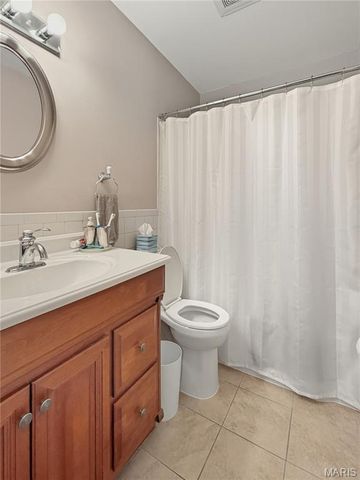 1523 S 10th Street 215, St Louis, MO 63104