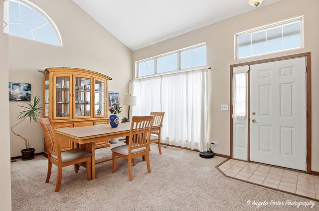 2493 N Orchard Lane, Round Lake Beach, IL 60073