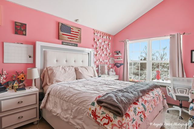 2493 N Orchard Lane, Round Lake Beach, IL 60073