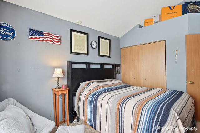 2493 N Orchard Lane, Round Lake Beach, IL 60073