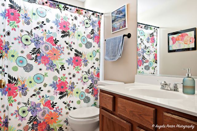 2493 N Orchard Lane, Round Lake Beach, IL 60073