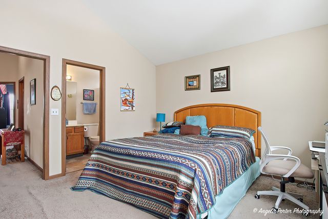 2493 N Orchard Lane, Round Lake Beach, IL 60073