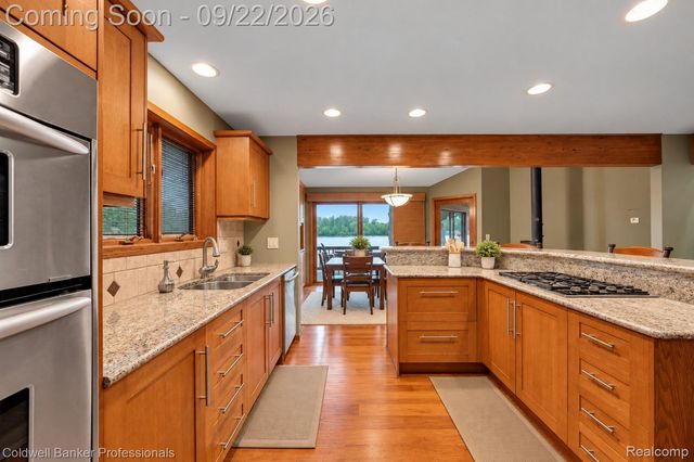 2602 Browning Drive, Orion Charter Township, MI 48360