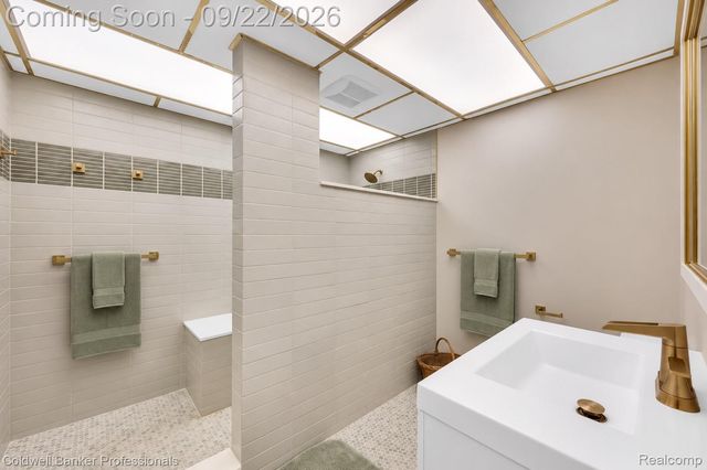 2602 Browning Drive, Orion Charter Township, MI 48360