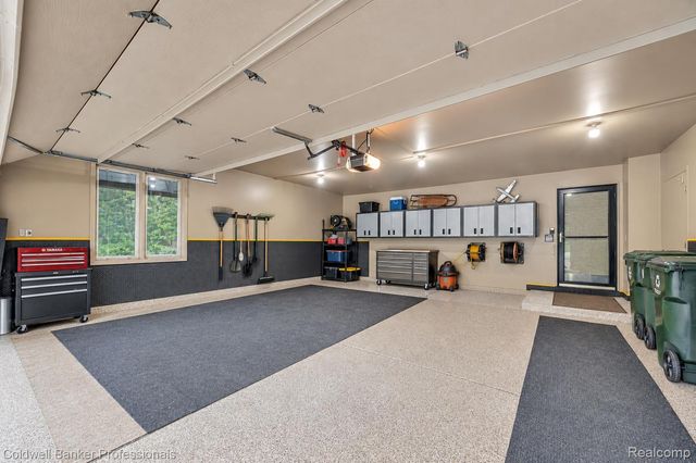 2602 Browning Drive, Orion Charter Township, MI 48360