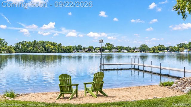 2602 Browning Drive, Orion Charter Township, MI 48360