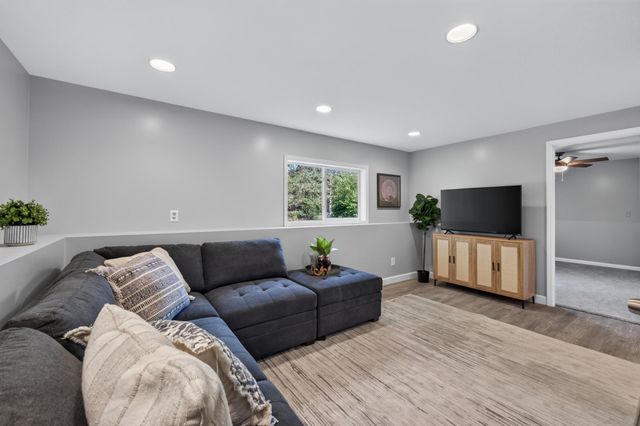 11533 Yukon Avenue N, Champlin, MN 55316