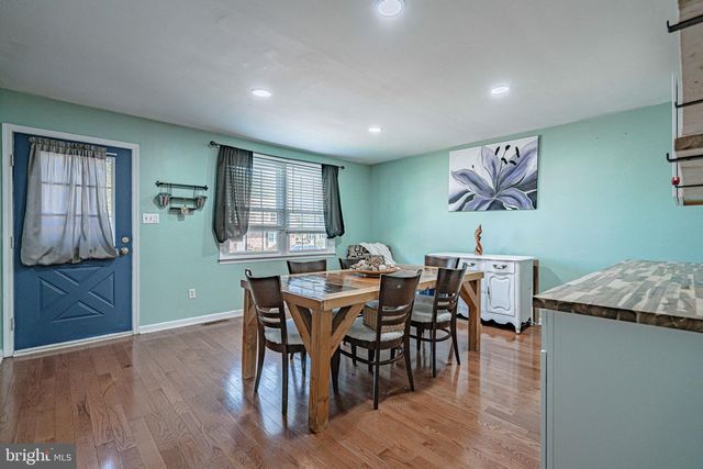 130 ELLEN WAY, Harleysville, PA 19438