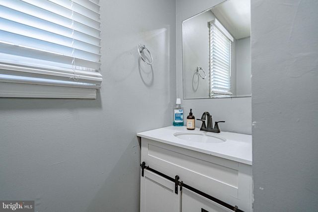 130 ELLEN WAY, Harleysville, PA 19438