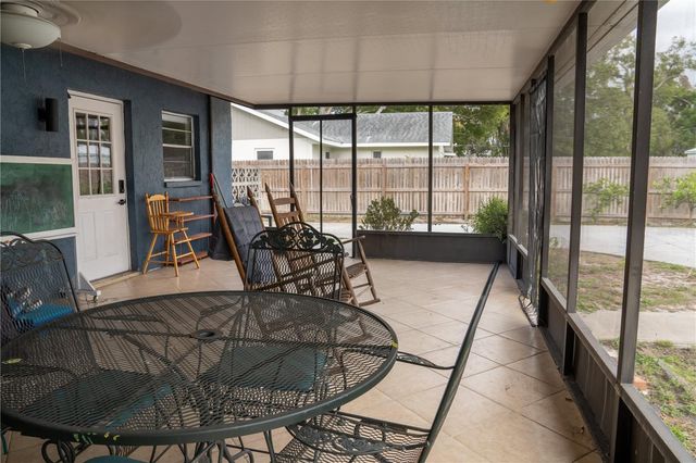 2107 6TH STREET W, Palmetto, FL 34221