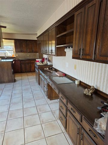 14 Janeway Place Corner, Shawnee, OK 74804