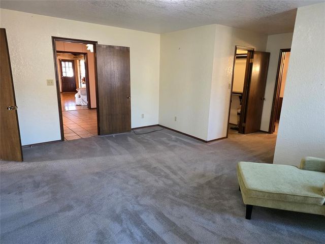 14 Janeway Place Corner, Shawnee, OK 74804