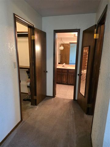 14 Janeway Place Corner, Shawnee, OK 74804