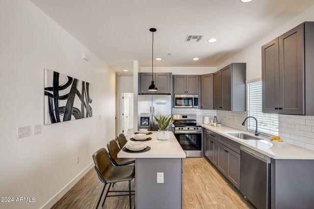 3645 E Earll Drive 8, Phoenix, AZ 85018