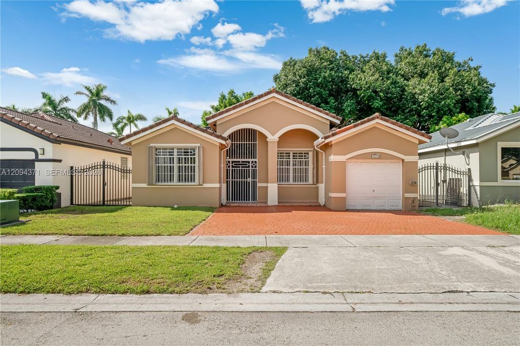 15470 SW 41st Terrace, Miami, FL 33185