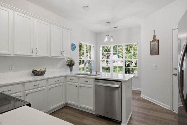 2646 Churchill Dr, Thompsons Station, TN 37179