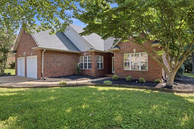 2646 Churchill Dr, Thompsons Station, TN 37179