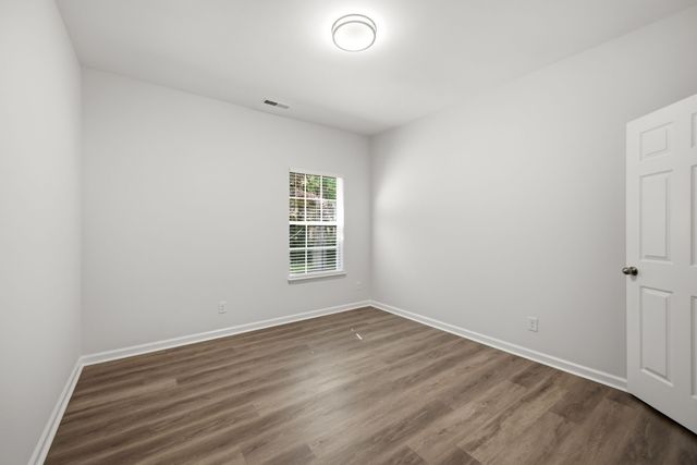 2646 Churchill Dr, Thompsons Station, TN 37179