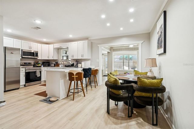 2302 S ARRAWANA AVENUE, Tampa, FL 33629