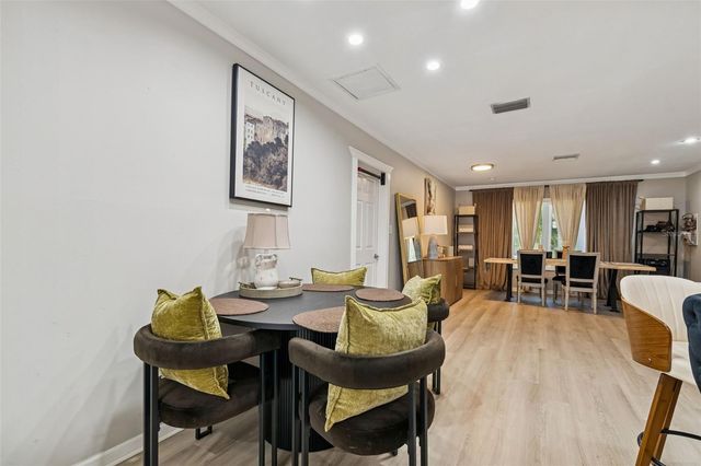 2302 S ARRAWANA AVENUE, Tampa, FL 33629