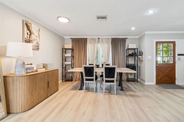 2302 S ARRAWANA AVENUE, Tampa, FL 33629