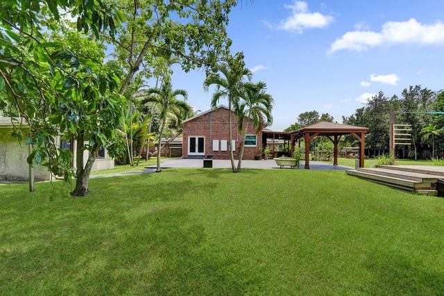 10951 SW 58th Court, Davie, FL 33328