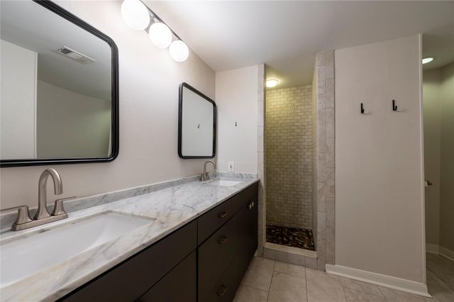 4004 Montrose Boulevard 44D, Houston, TX 77006