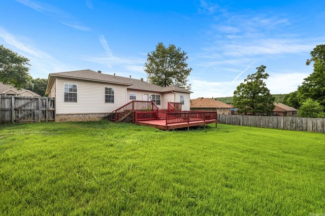 17 Clearwater Lane, Cabot, AR 72023