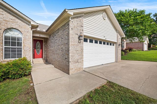 17 Clearwater Lane, Cabot, AR 72023