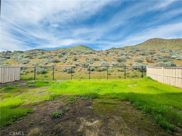 34322 Blossoms Dr, Lake Elsinore, CA 92532